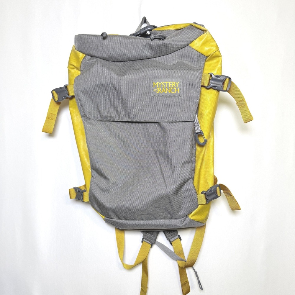 Mystery Ranch Street Zen Backpack Yellow Grey Hiking Commuter Daypack 25L - Picture 1 of 15
